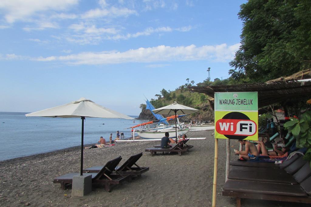 Warung Jemeluk & Home Stay Amed Pokoj fotografie
