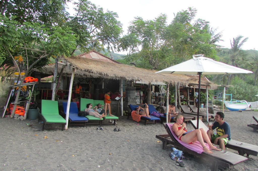 Warung Jemeluk & Home Stay Amed Pokoj fotografie